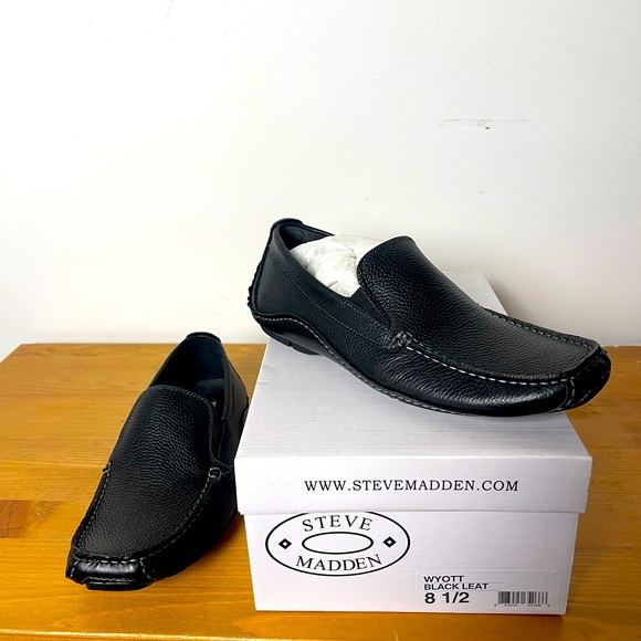 Disney Christmas 2025 Lil Rin Rin Plush Badge Red New